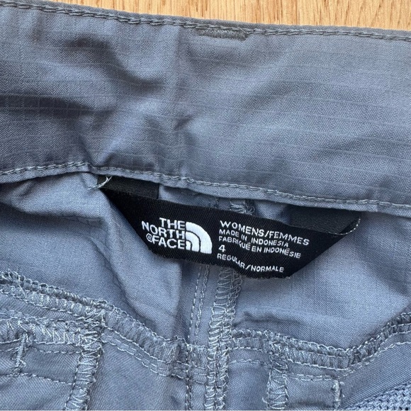 THE NORTH FACE Women's Wandur Hike Shorts Blue Grey  - 4 - Picture 10 of 17